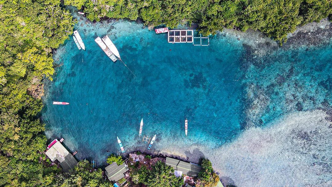 Pemandangan Pantai Sulamada di Pulau Ternate, Halamahera Utara. Foto: Dispar Kota Ternate