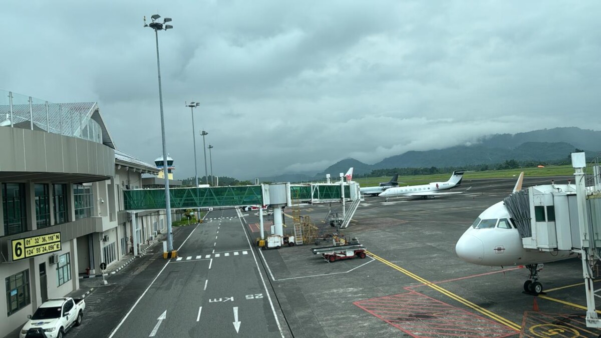 Bandara Sam Ratulangi, Manado,  ditutup sementara akibat letusan Gunung Ruang di Kabupaten Kepulauan Sitaro, Sulawesi Utara.(Foto: hubud.dephub.go.id)  