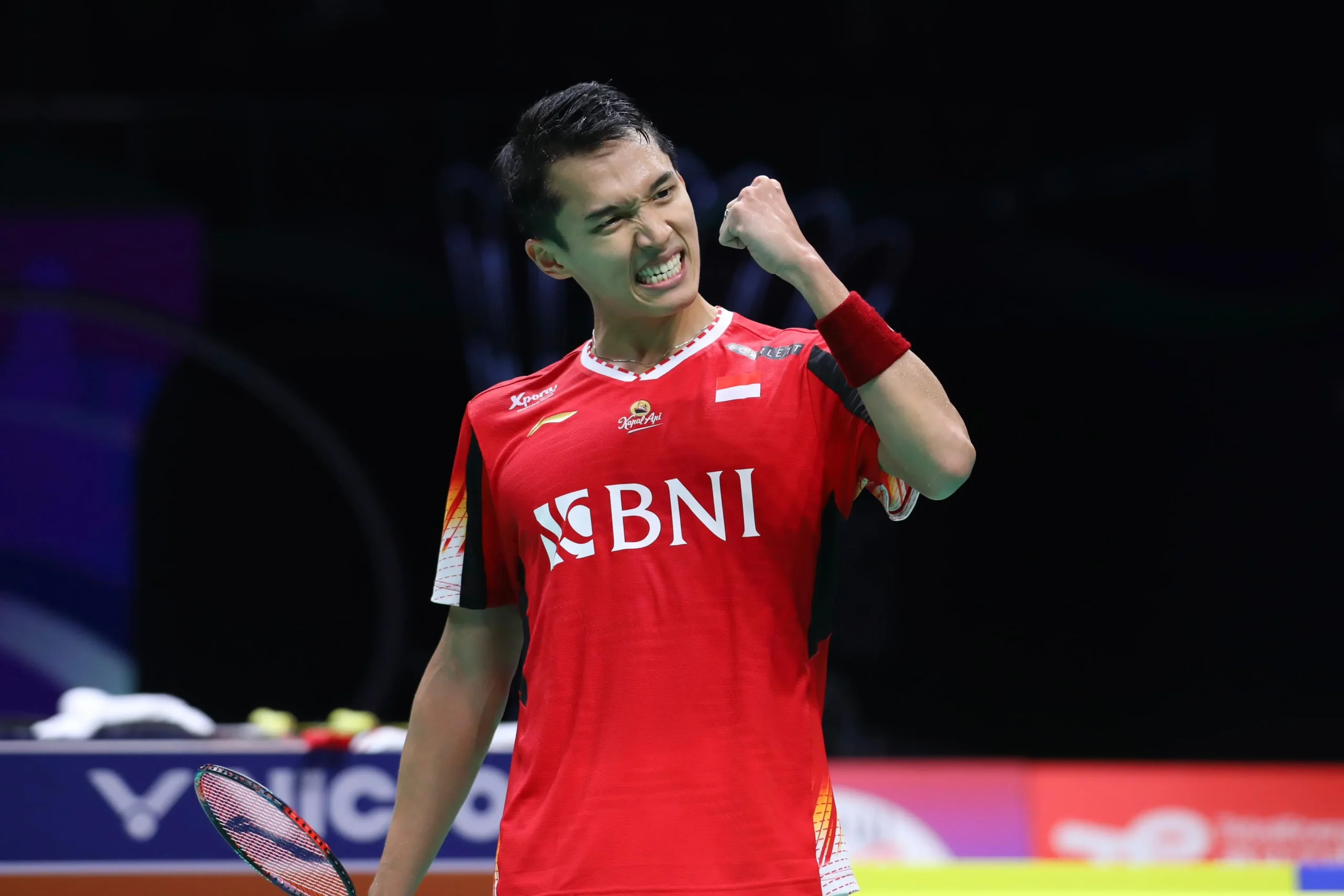 Jonatan Christie ikut menyumbang kemenangan saat Indonesia menang melawan Chinese Taipei pada semifinal Thomas Cup 2024. Indonesia mengalahkan Chinese Taipei 3-0 dan lolos ke final. (Foto: PBSI) 