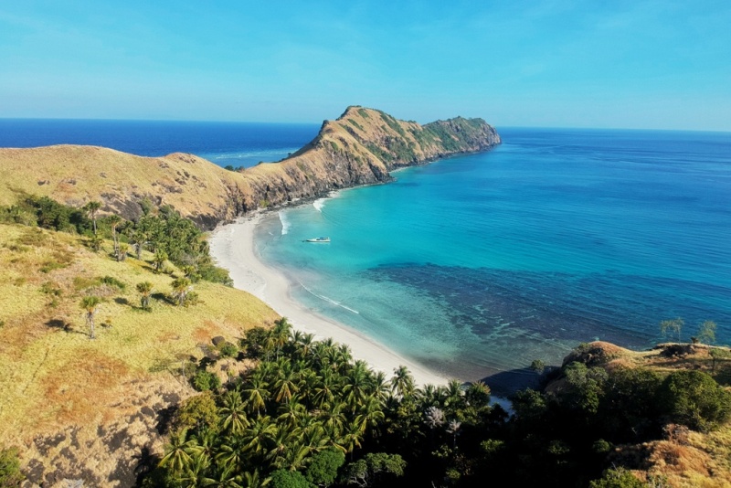 Bukit Nane, salah satu objek wisata yang terdapat pada salah satu desa di Kepulauan Selayar, Sulawesi Selatan. (Foto: Istimewa)