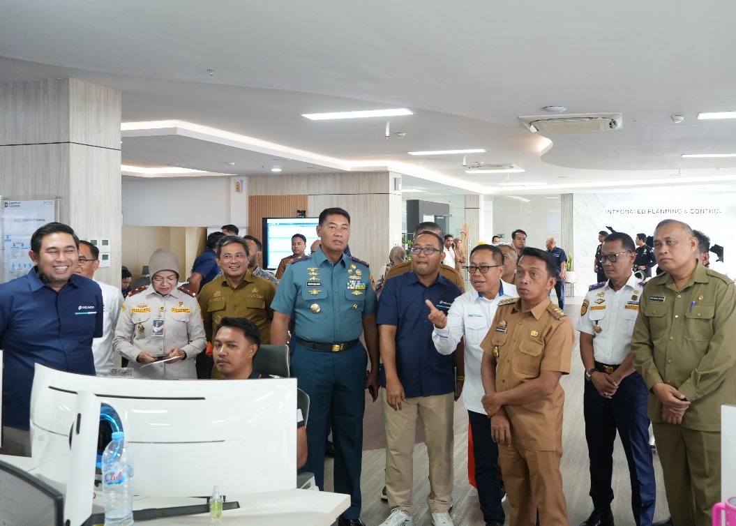 Sejumlah elemen hadir di Kantor Terminal Peti Kemas (TPK) New Makassar pada Selasa (11/11/2025), dalam rangka acara Sulsel Export Day Tahun 2025. (Foto: Dok. Pelindo)