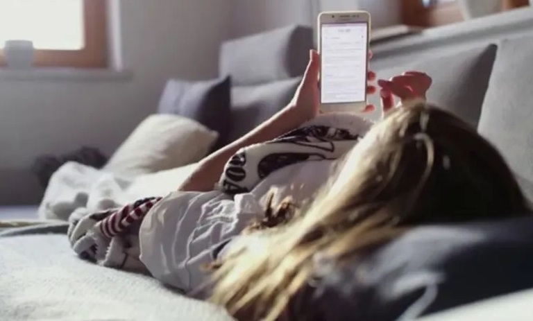 Ilustrasi anak menggunakan gadget. (Foto: Getty Images/Foxnews.com)