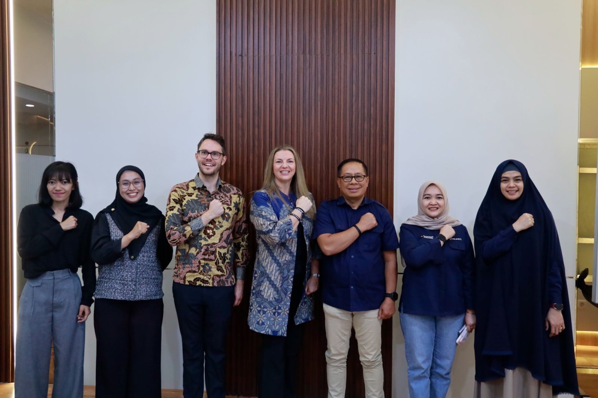 Jajaran Konsul Jenderal Australia di Makassar saat berkunjung ke Kantor Pelindo 4. (Foto: Dok. Pelindo 4)
